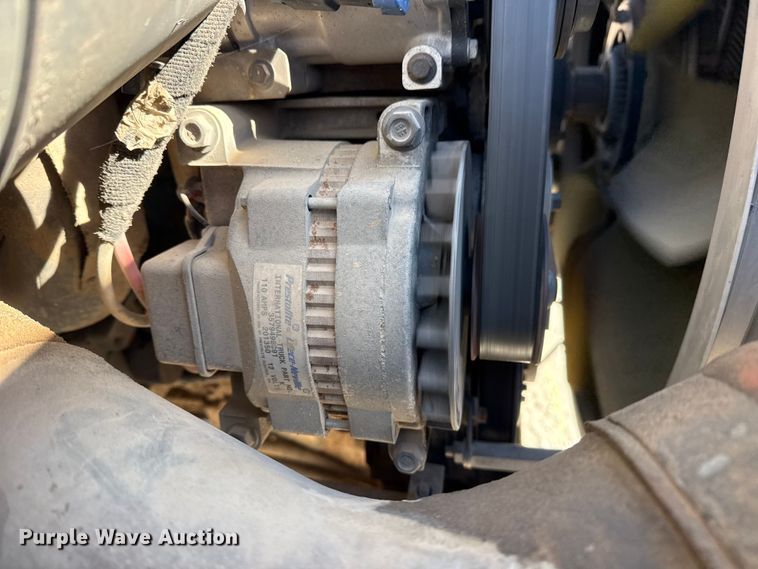 image for item DQ4332 2006 International 4300 flatbed truck with vacuum excavator