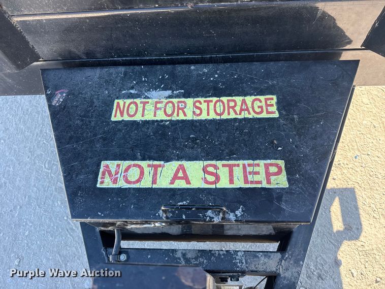 image for item DQ4334 2018 Maxey Trailers Mfg. dump trailer