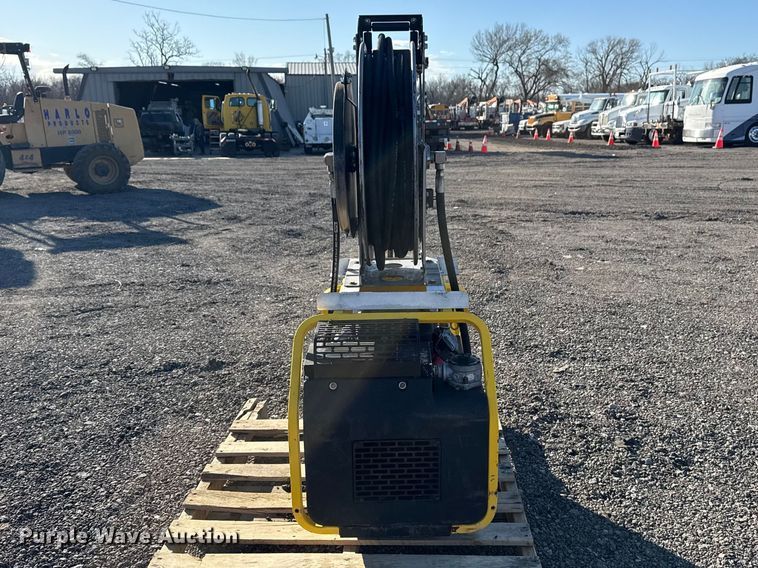 image for item DQ4356 Stanley Railway Products hydraulic power pack