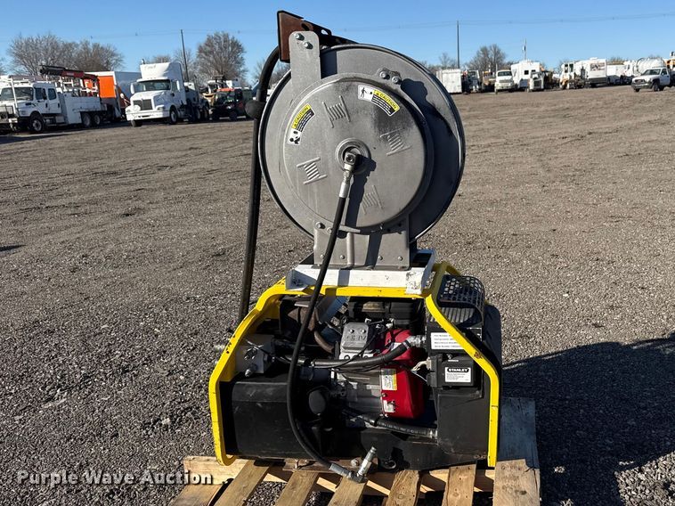 image for item DQ4356 Stanley Railway Products hydraulic power pack