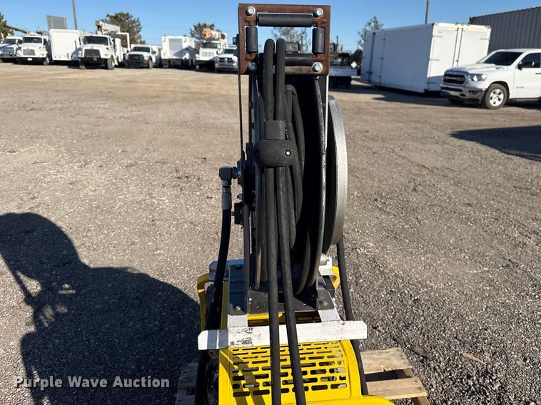 image for item DQ4356 Stanley Railway Products hydraulic power pack