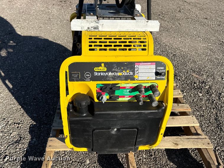 image for item DQ4356 Stanley Railway Products hydraulic power pack