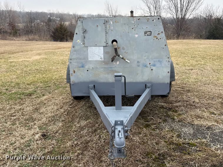 image for item DQ4359 1994 LeRoi International Inc. Q185JD-E air compressor