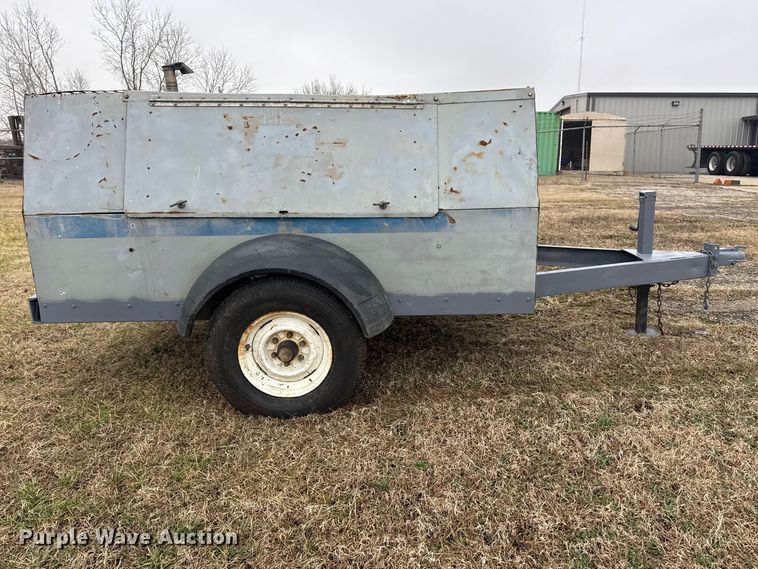 image for item DQ4359 1994 LeRoi International Inc. Q185JD-E air compressor