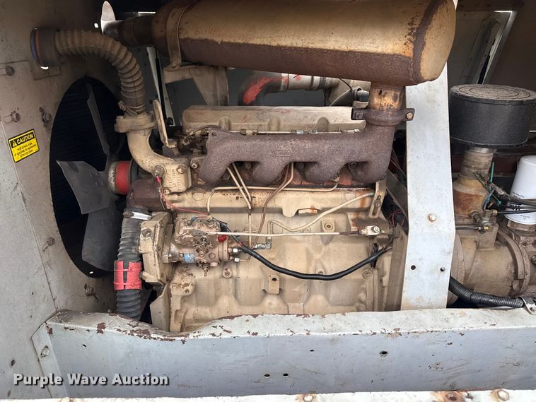 image for item DQ4359 1994 LeRoi International Inc. Q185JD-E air compressor