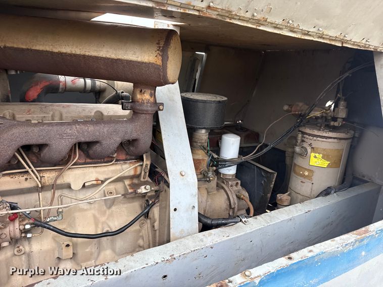 image for item DQ4359 1994 LeRoi International Inc. Q185JD-E air compressor