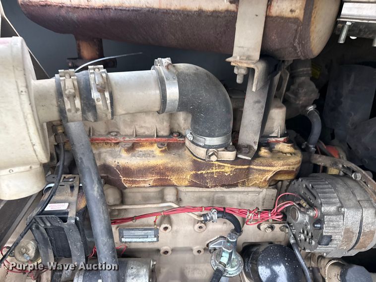 image for item DQ4359 1994 LeRoi International Inc. Q185JD-E air compressor