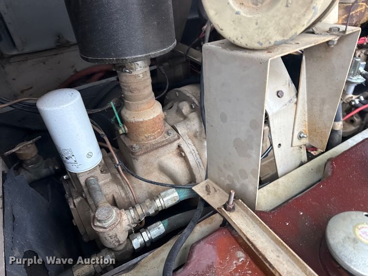 image for item DQ4359 1994 LeRoi International Inc. Q185JD-E air compressor