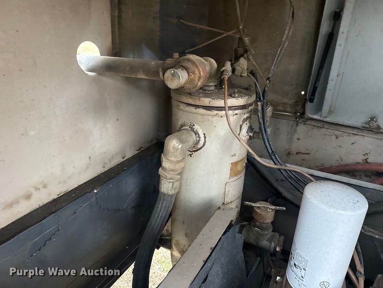 image for item DQ4359 1994 LeRoi International Inc. Q185JD-E air compressor