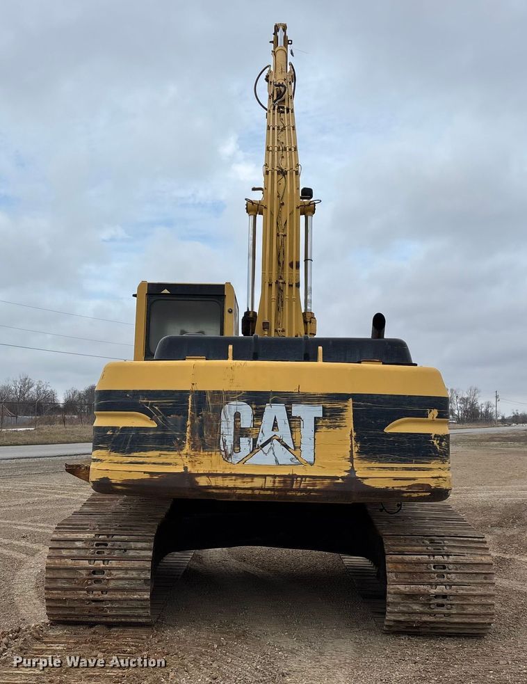 image for item DT0023 1998 Caterpillar 322B L long reach excavator