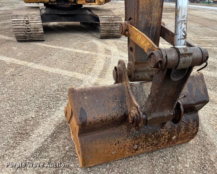 image for item DT0023 1998 Caterpillar 322B L long reach excavator