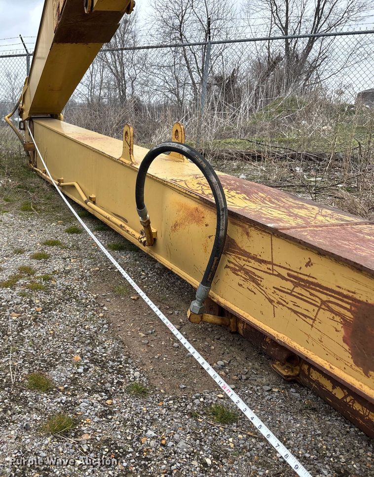 image for item DT0023 1998 Caterpillar 322B L long reach excavator