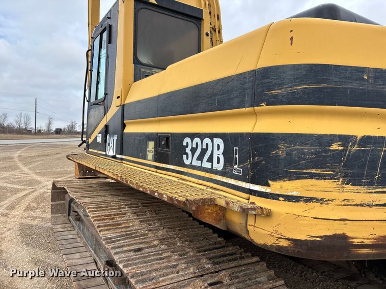 image for item DT0023 1998 Caterpillar 322B L long reach excavator