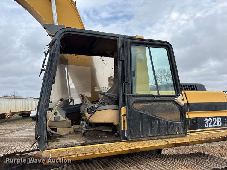 image for item DT0023 1998 Caterpillar 322B L long reach excavator