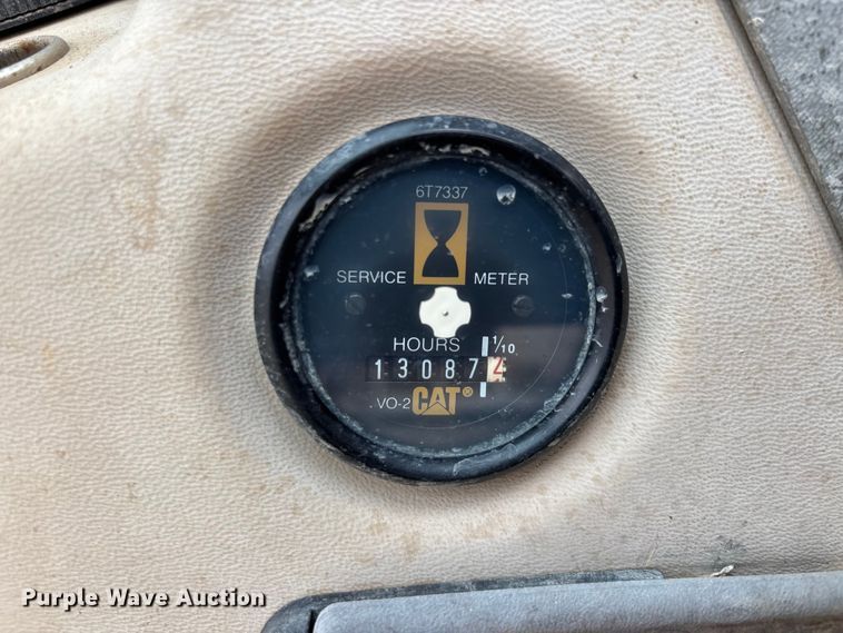 image for item DT0023 1998 Caterpillar 322B L long reach excavator