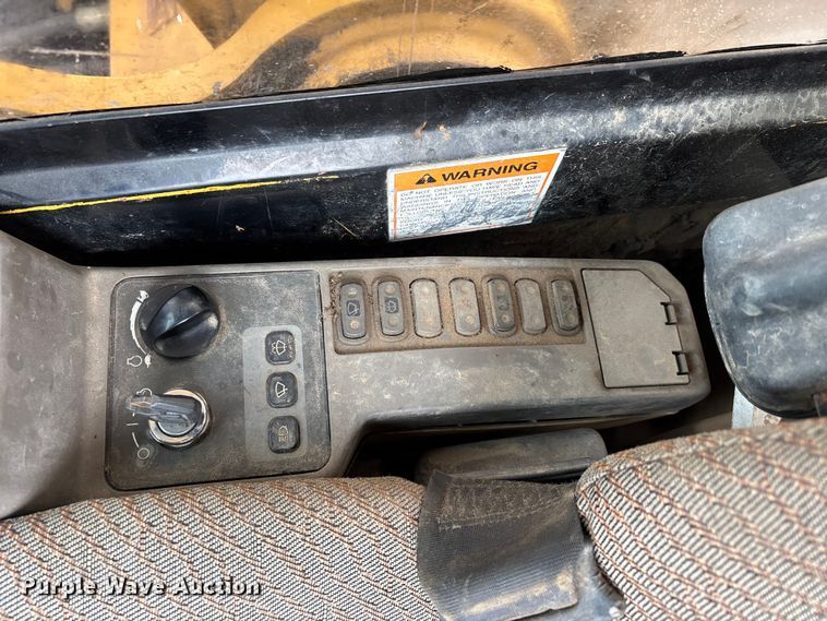 image for item DT0023 1998 Caterpillar 322B L long reach excavator