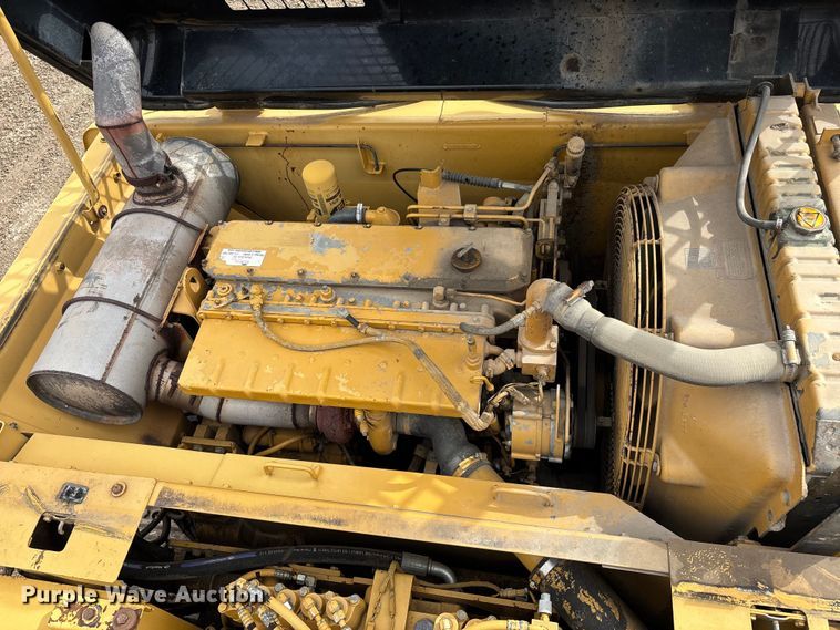 image for item DT0023 1998 Caterpillar 322B L long reach excavator