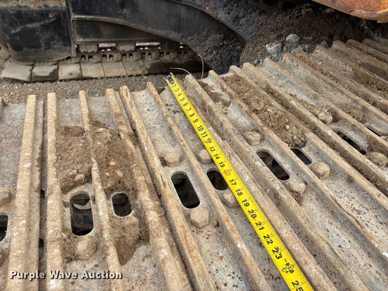 image for item DT0023 1998 Caterpillar 322B L long reach excavator