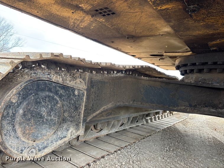 image for item DT0023 1998 Caterpillar 322B L long reach excavator