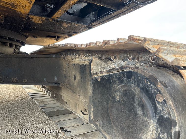 image for item DT0023 1998 Caterpillar 322B L long reach excavator