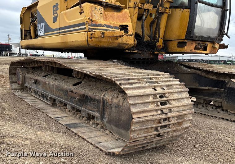image for item DT0023 1998 Caterpillar 322B L long reach excavator
