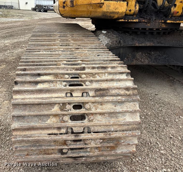 image for item DT0023 1998 Caterpillar 322B L long reach excavator