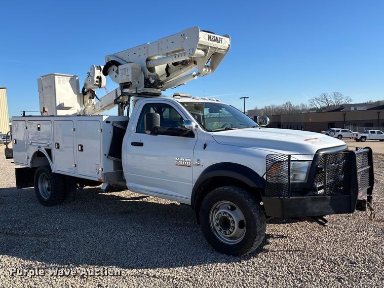 image for item DT0041 2016 RAM 5500 bucket truck