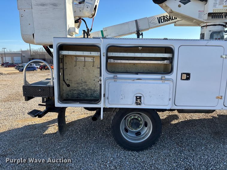 image for item DT0041 2016 RAM 5500 bucket truck