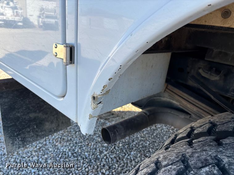 image for item DT0041 2016 RAM 5500 bucket truck