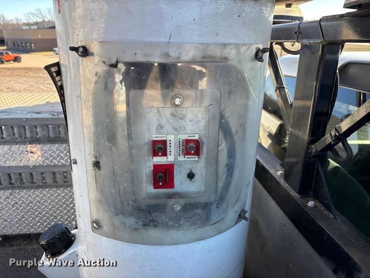 image for item DT0041 2016 RAM 5500 bucket truck