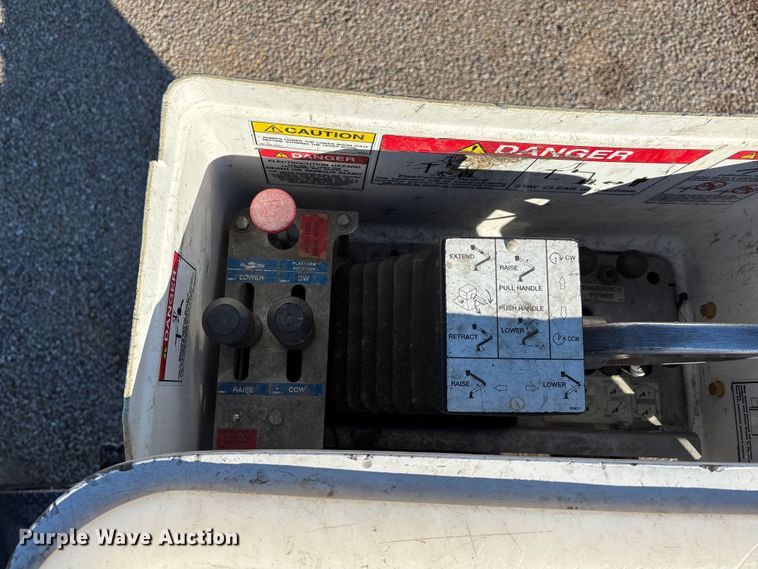 image for item DT0041 2016 RAM 5500 bucket truck