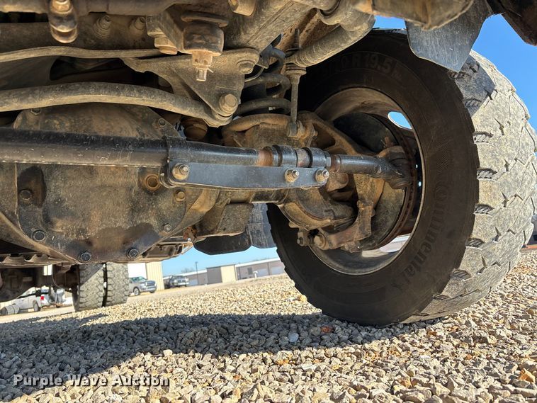 image for item DT0041 2016 RAM 5500 bucket truck