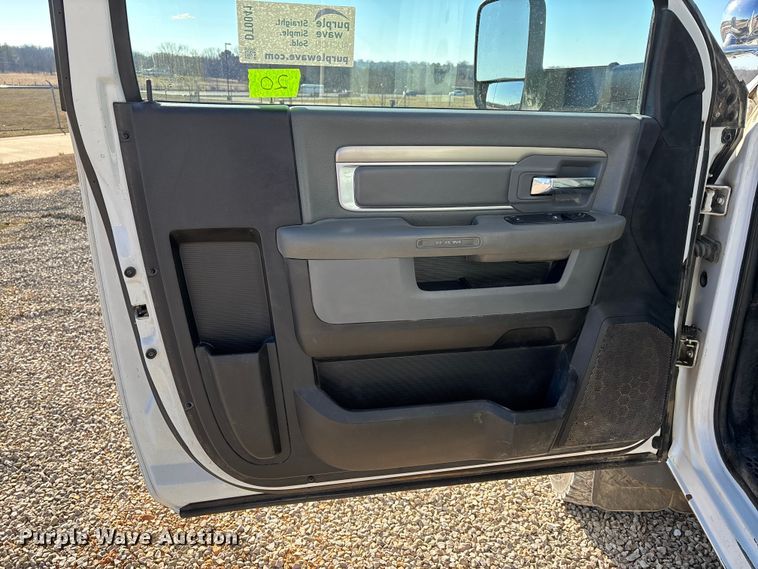 image for item DT0041 2016 RAM 5500 bucket truck