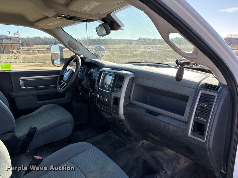 image for item DT0041 2016 RAM 5500 bucket truck