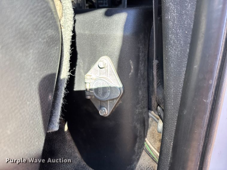 image for item DT0041 2016 RAM 5500 bucket truck