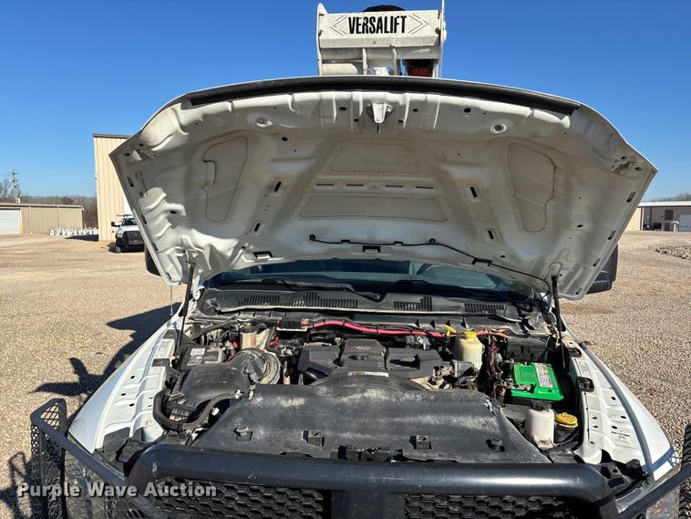 image for item DT0041 2016 RAM 5500 bucket truck