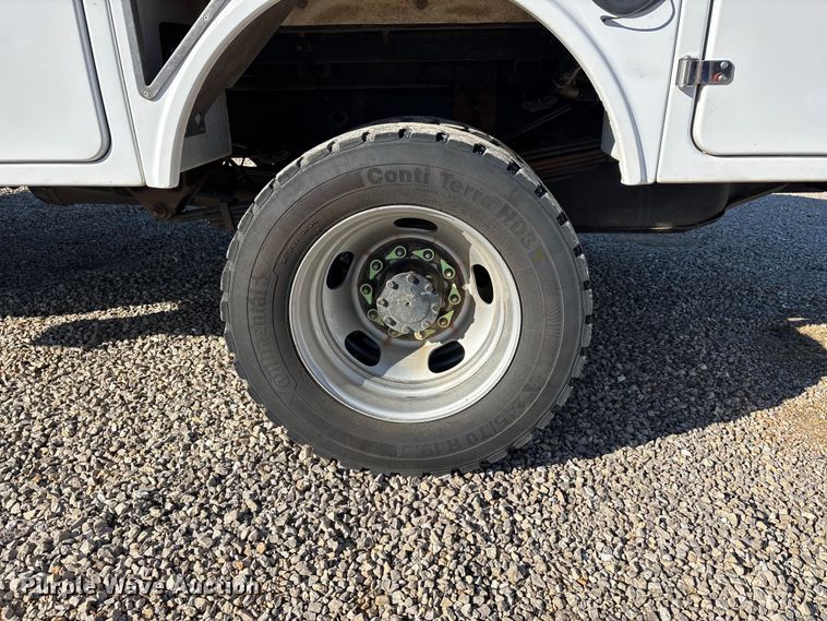 image for item DT0041 2016 RAM 5500 bucket truck