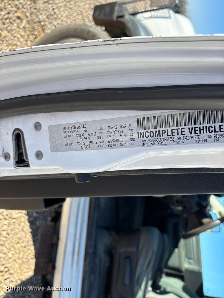 image for item DT0041 2016 RAM 5500 bucket truck