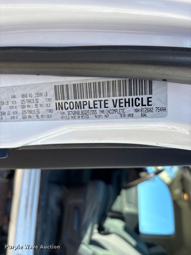 image for item DT0041 2016 RAM 5500 bucket truck