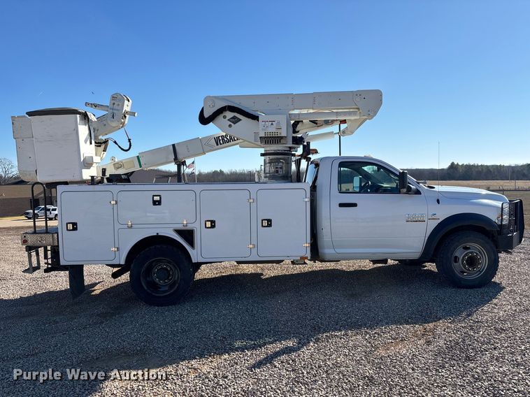 image for item DT0042 2018 RAM 5500 bucket truck