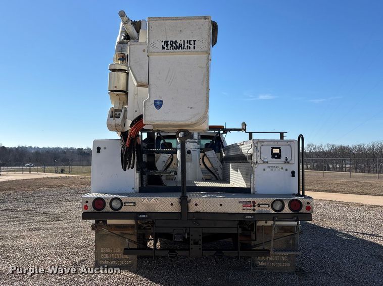 image for item DT0042 2018 RAM 5500 bucket truck