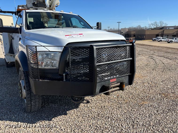 image for item DT0042 2018 RAM 5500 bucket truck