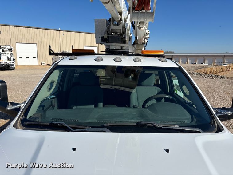 image for item DT0042 2018 RAM 5500 bucket truck