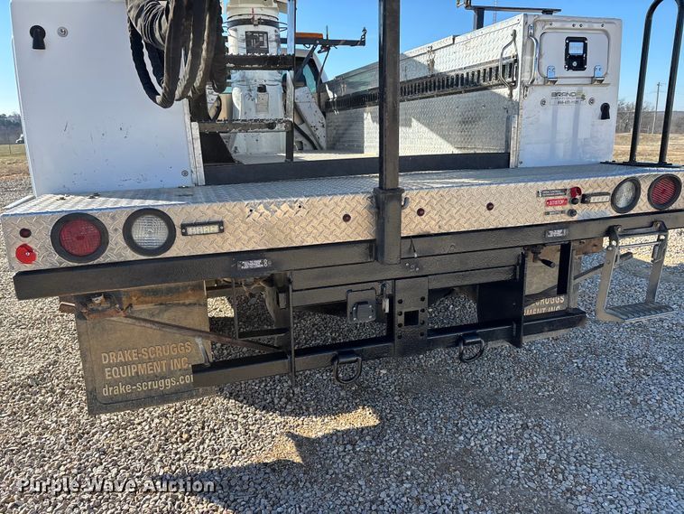 image for item DT0042 2018 RAM 5500 bucket truck
