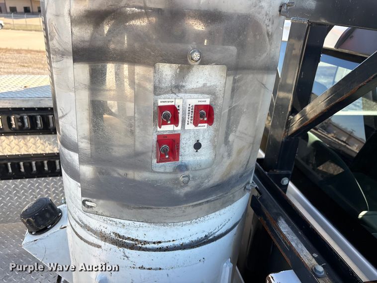 image for item DT0042 2018 RAM 5500 bucket truck