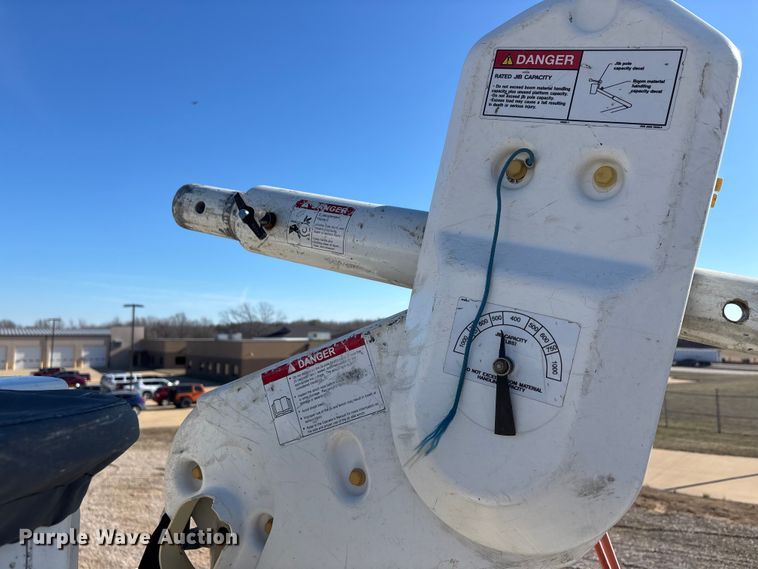 image for item DT0042 2018 RAM 5500 bucket truck