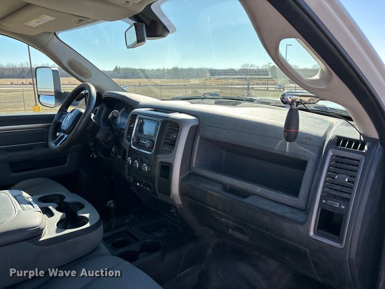 image for item DT0042 2018 RAM 5500 bucket truck