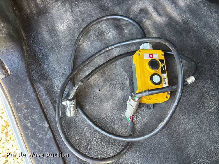 image for item DT0042 2018 RAM 5500 bucket truck