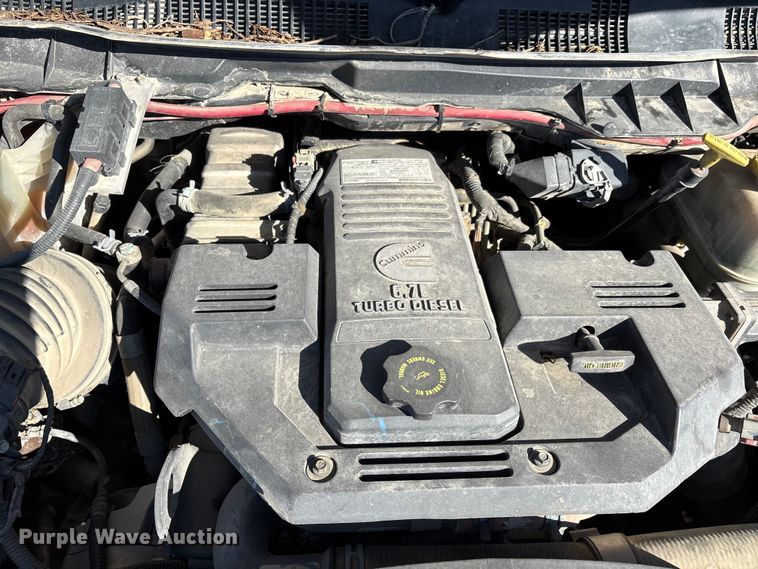 image for item DT0042 2018 RAM 5500 bucket truck