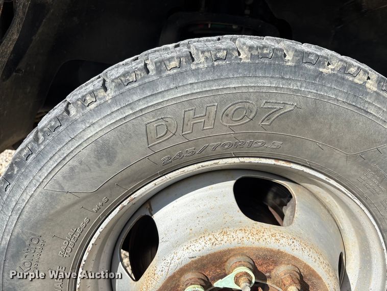 image for item DT0042 2018 RAM 5500 bucket truck